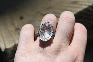 26 carat quartz ring, solitaire size 8